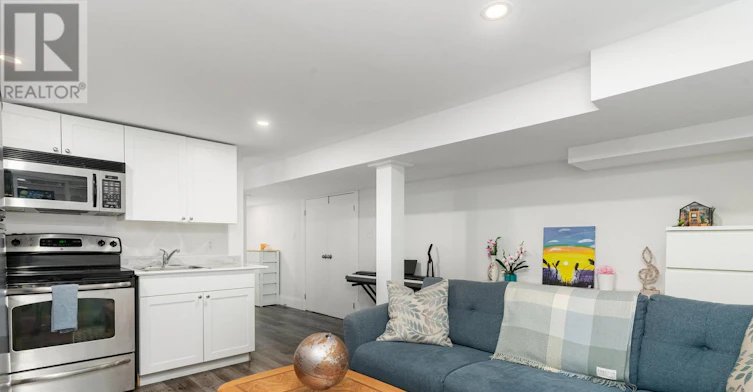 LOWER-329 Runnymede Road, Toronto, ON, M6S 2Y5 - 6