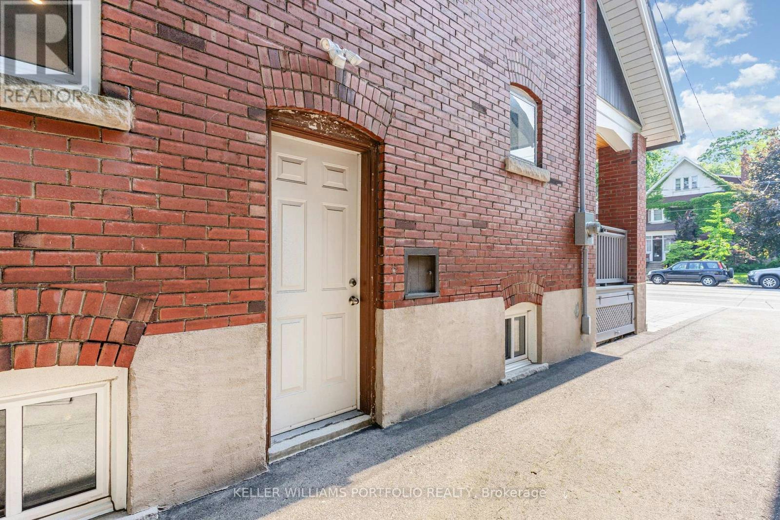 LOWER-329 Runnymede Road, Toronto, ON, M6S 2Y5 - 14