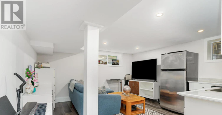 LOWER-329 Runnymede Road, Toronto, ON, M6S 2Y5 - 2