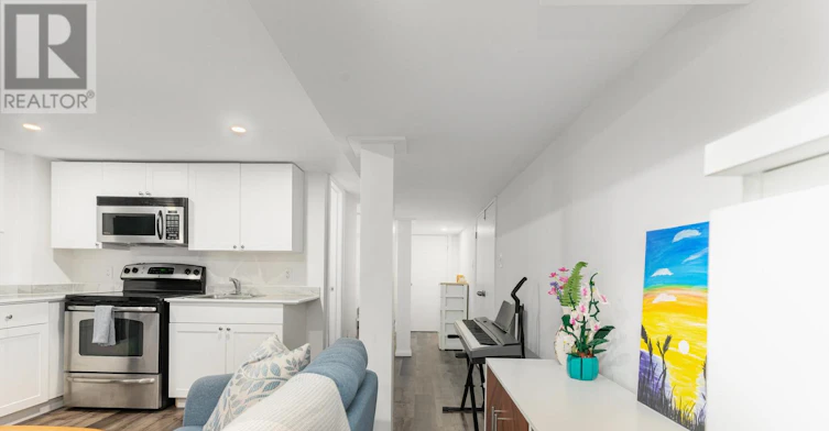 LOWER-329 Runnymede Road, Toronto, ON, M6S 2Y5 - 3