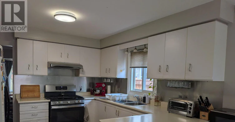 UPPER-45 Caswell Drive, Hamilton, ON, L9C 7N3 - 7