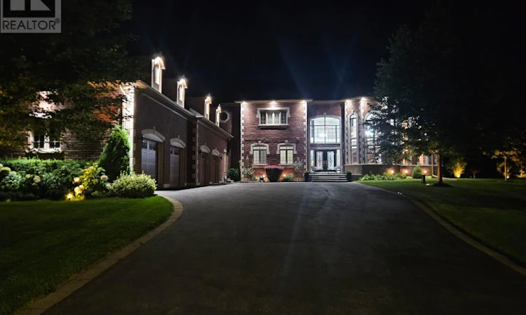 5126 Tom Thomson Court