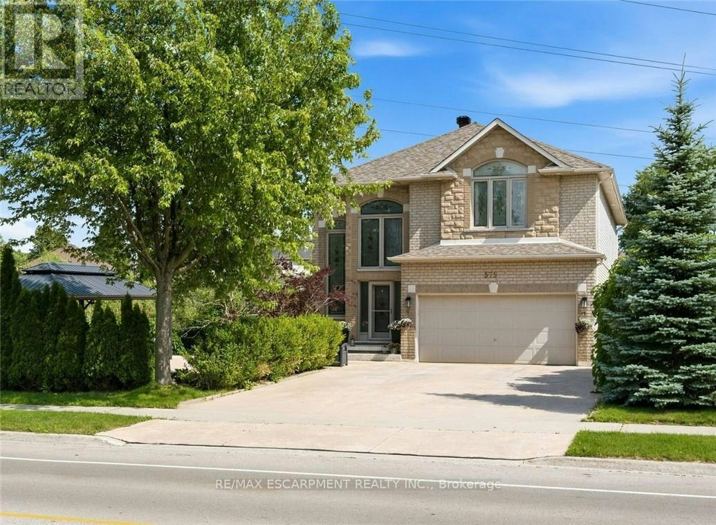 575 Stonehenge Drive, Hamilton, ON, L9K 1T4