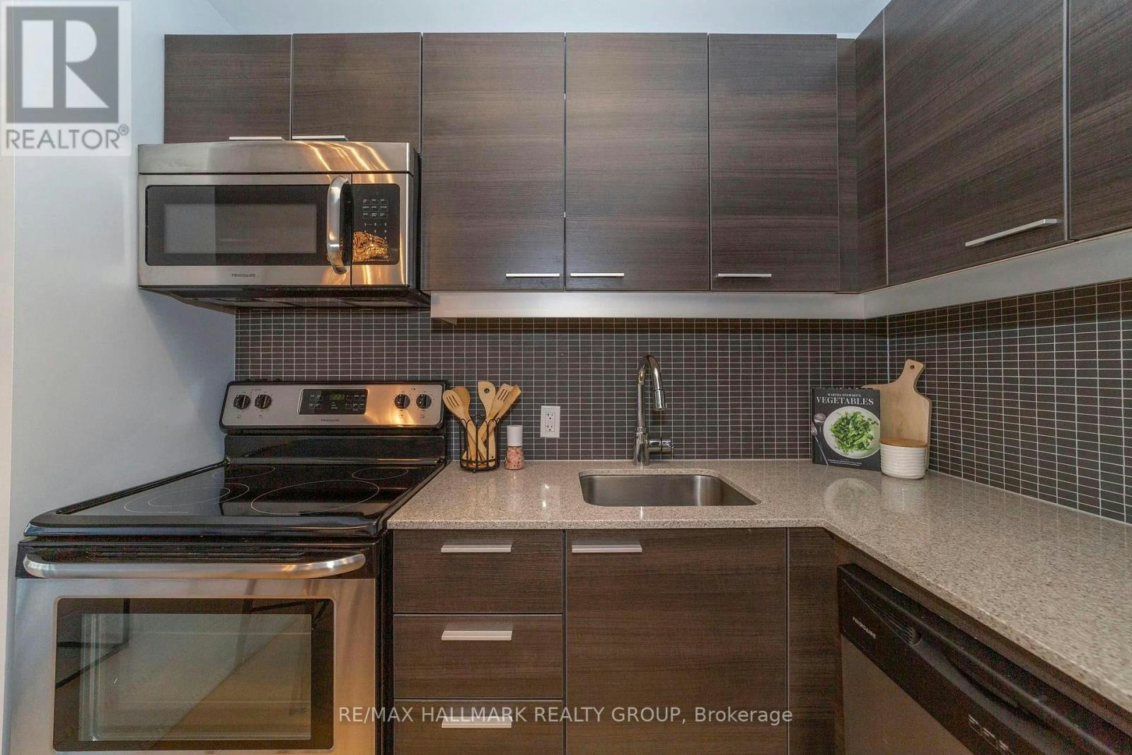 632-349 Mcleod Street, Ottawa, ON, K2P 0S1 - 6