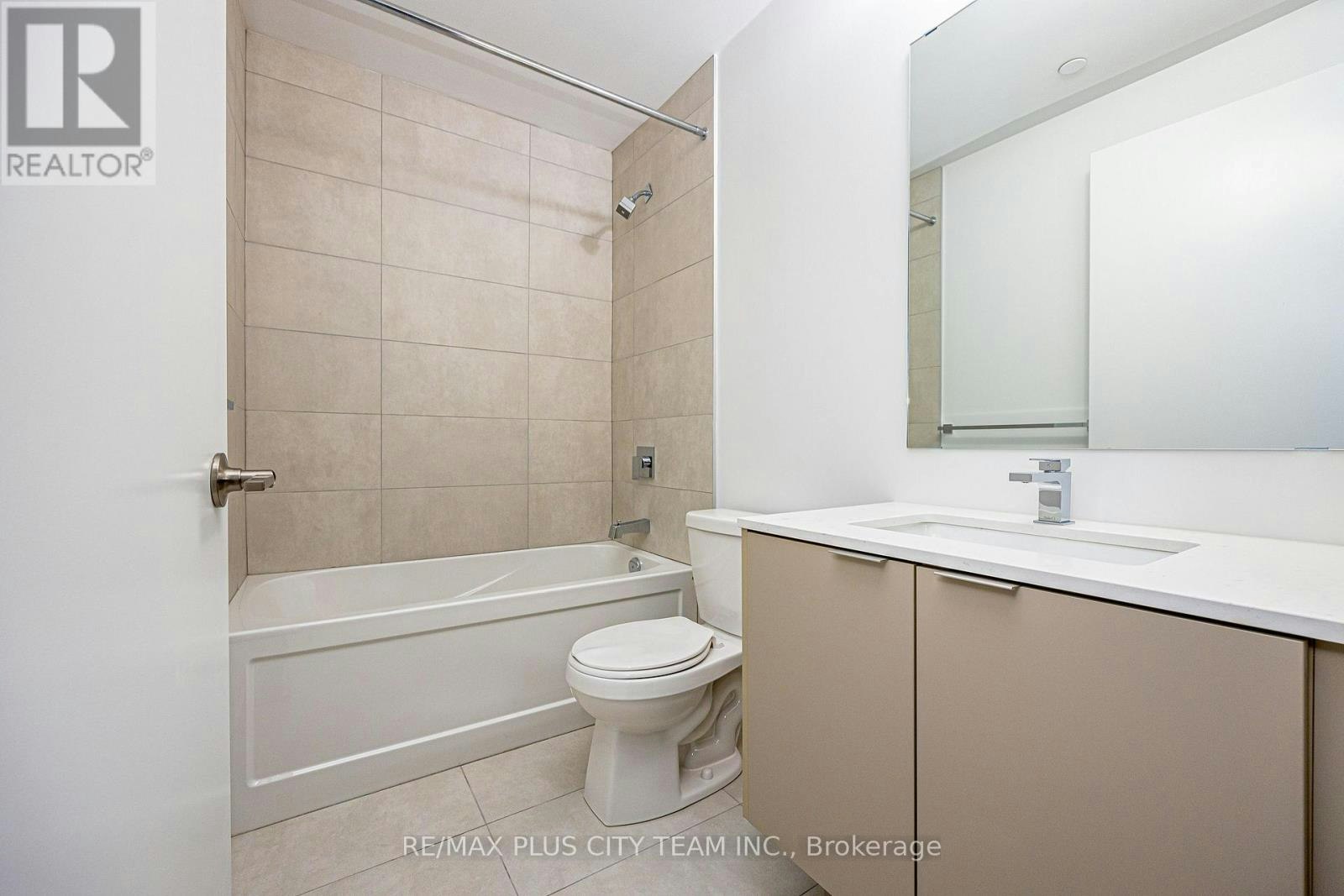 105-8 Tippett Road, Toronto, ON, M3H 0E7 - 12