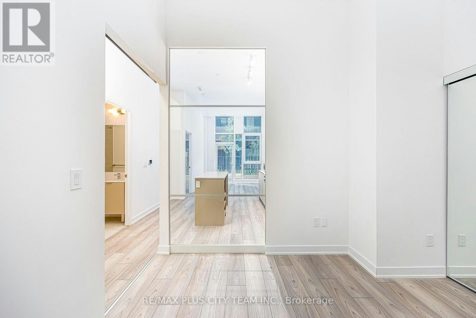 105-8 Tippett Road, Toronto, ON, M3H 0E7 - 11