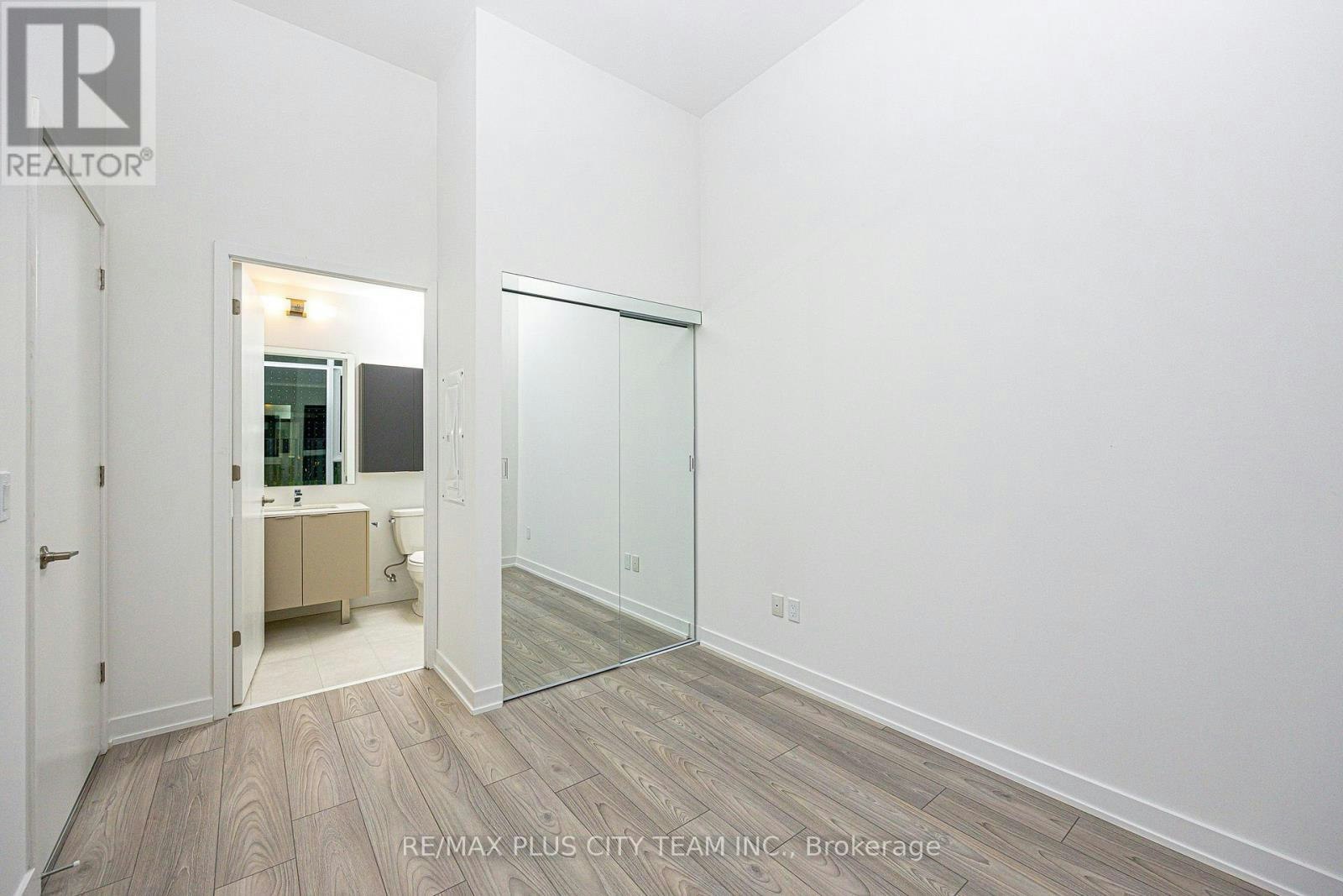 105-8 Tippett Road, Toronto, ON, M3H 0E7 - 7