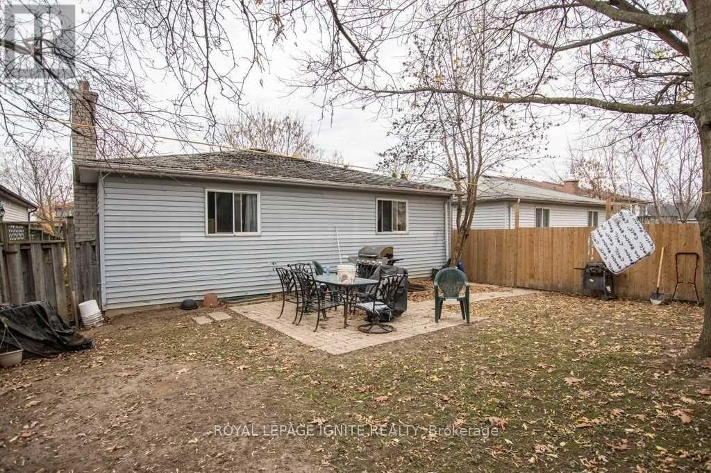 ROOM 1U-170 Hickling Trail, Barrie, ON, L4M 5T8 - 7