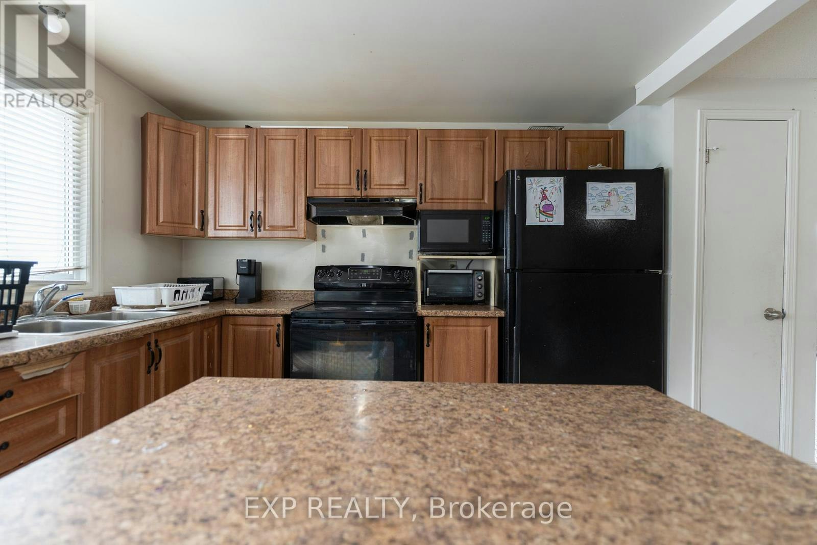 6 Hickling Trail, Barrie, ON, L4M 5V7 - 10