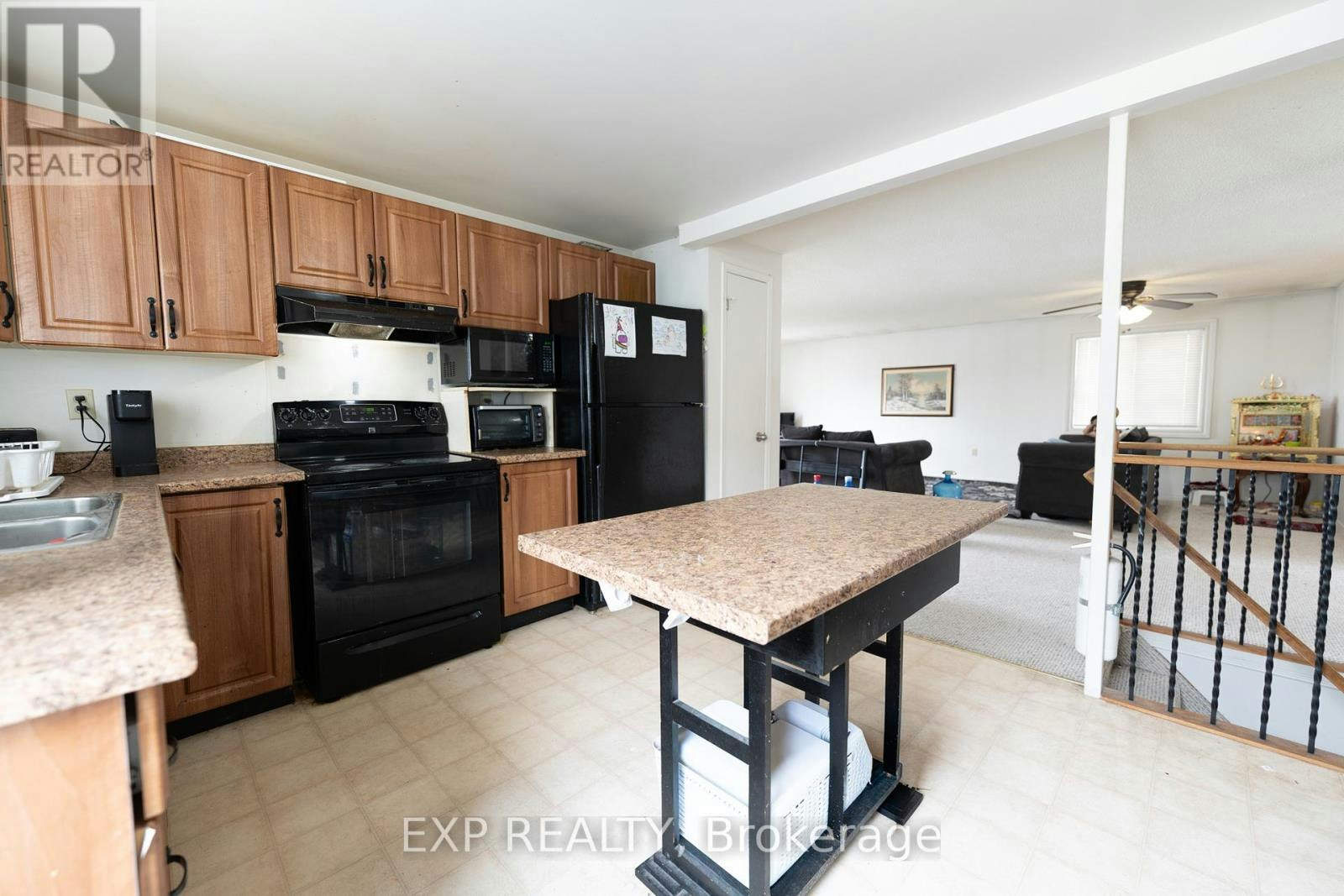 6 Hickling Trail, Barrie, ON, L4M 5V7 - 11