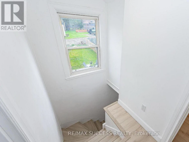 17 Dover Street, Woodstock, ON, N4S 3L7 - 21