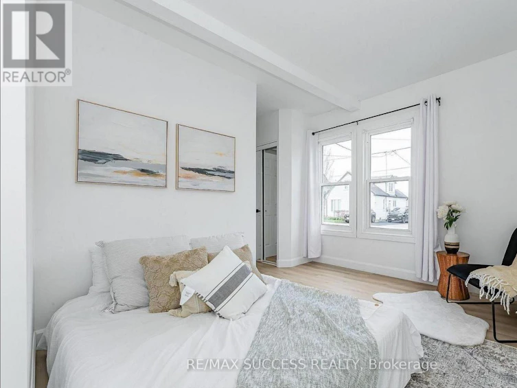 17 Dover Street, Woodstock, ON, N4S 3L7 - 17