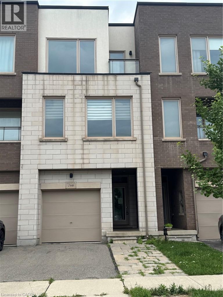 166 Squire Crescent, Oakville, ON, L6H 0L7