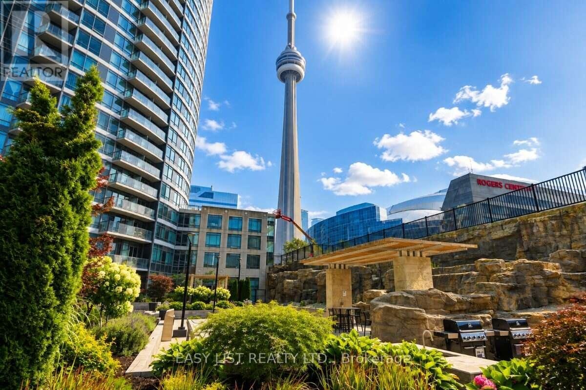 101-373 Front Street W, Toronto, ON, M5V 3R7