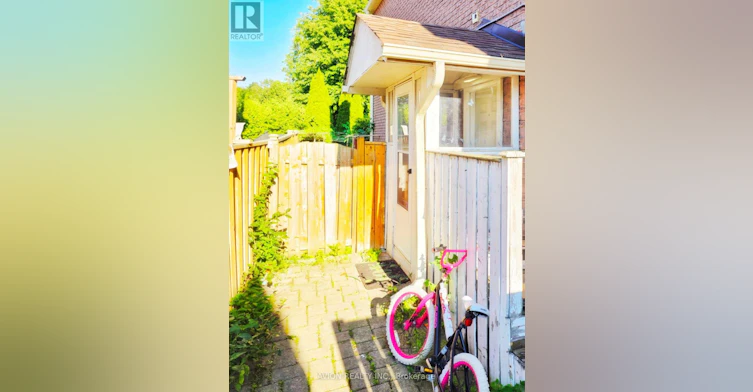 BSMT-55 Central Park Drive, Markham, ON, L3P 7E4 - 13