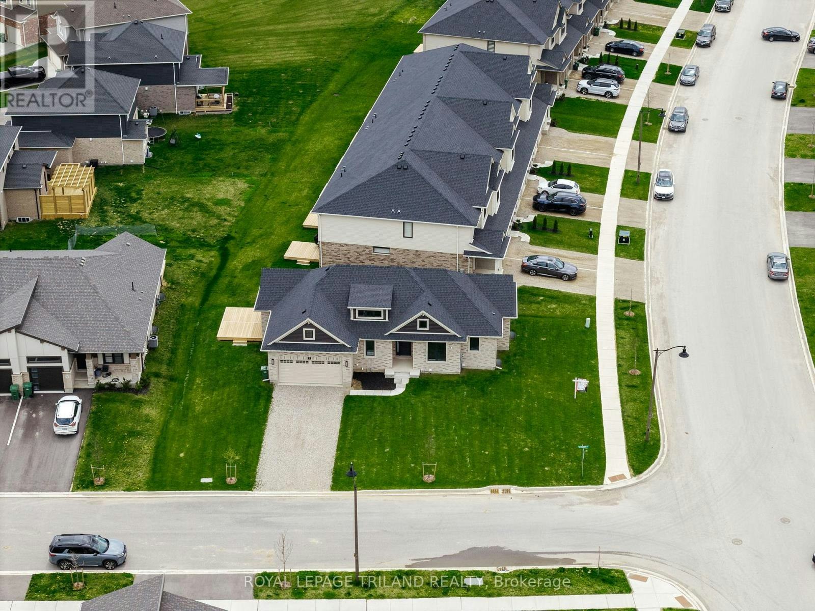 2 Evylean Court, St. Thomas, ON, N5R 0P6