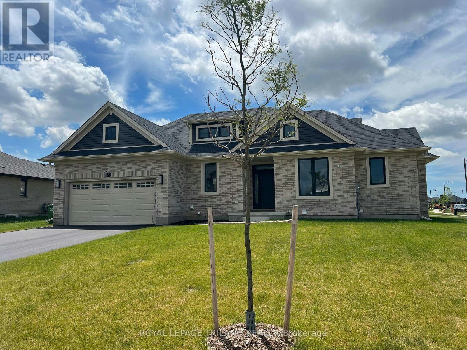 2 Evylean Court, St. Thomas, ON, N5R 0P6