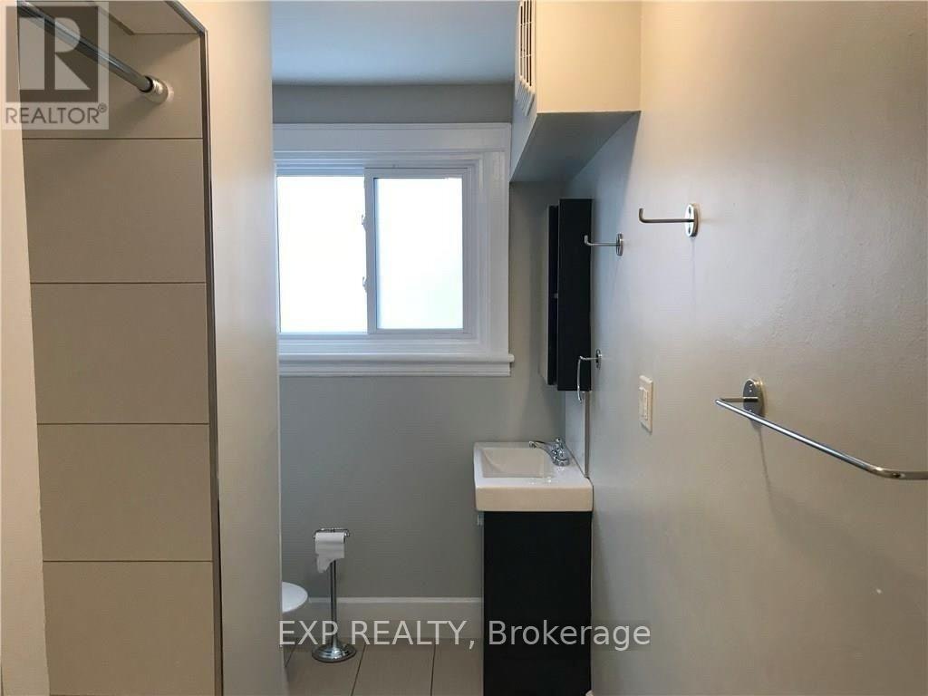 383 Richmond Road, Ottawa, ON, K2A 0E7 - 8