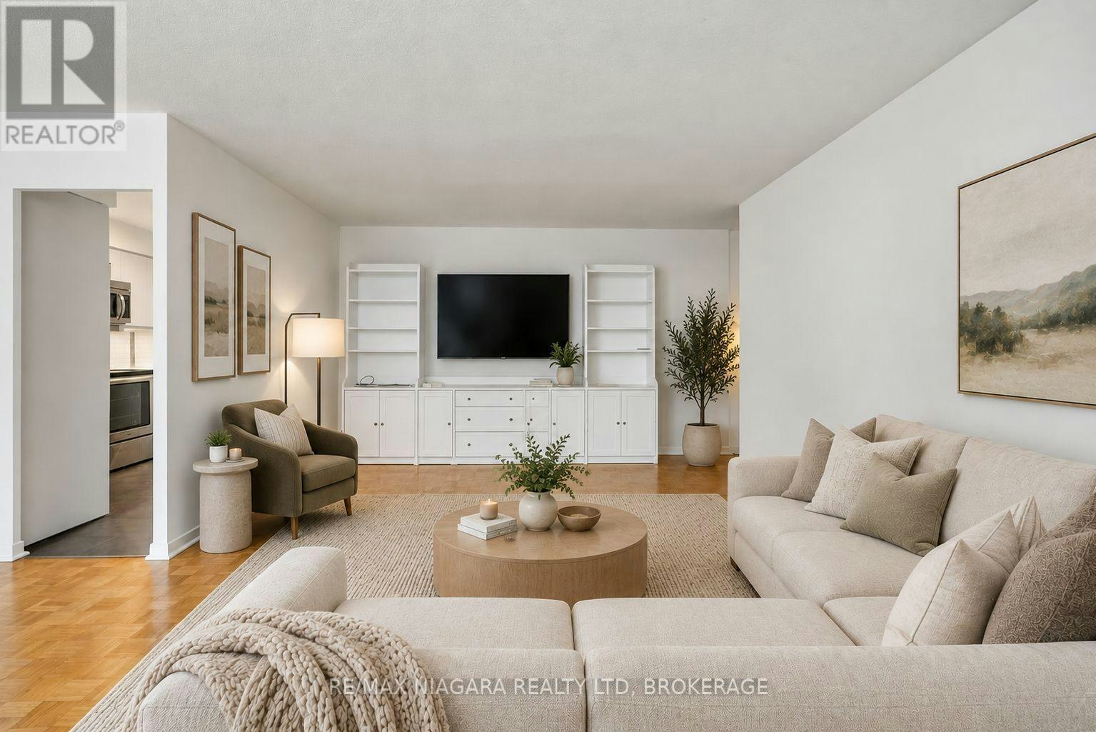 102-35 Towering Heights Boulevard, St. Catharines, ON, L2T 3G8 - 3