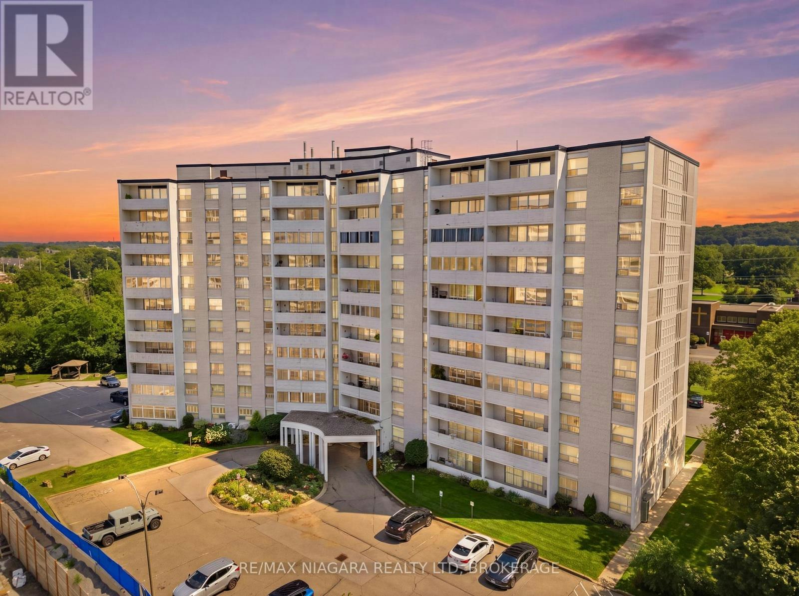102-35 Towering Heights Boulevard, St. Catharines, ON, L2T 3G8