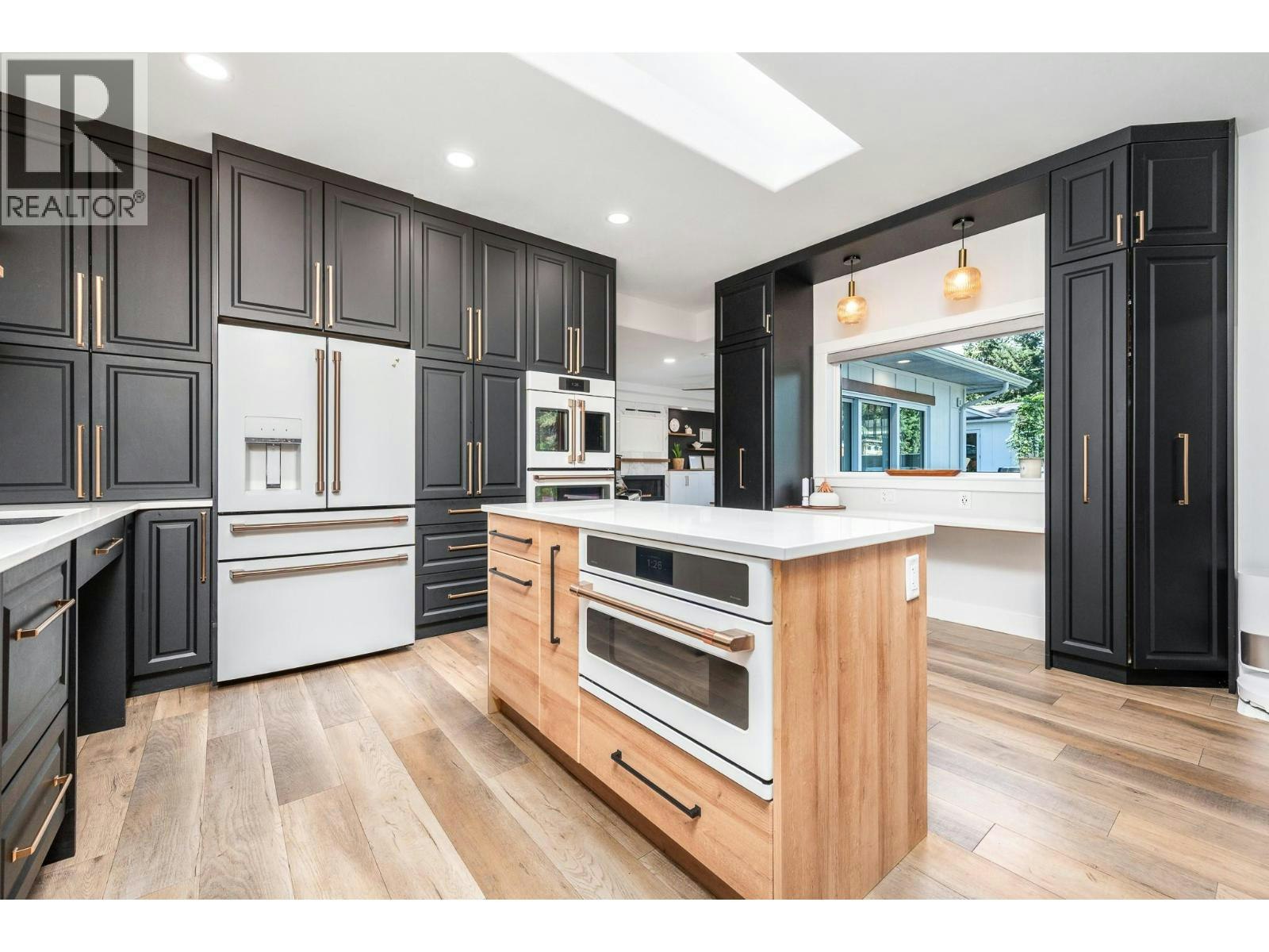 1941 SE 18 Street, Salmon Arm, BC, V1E 1L4