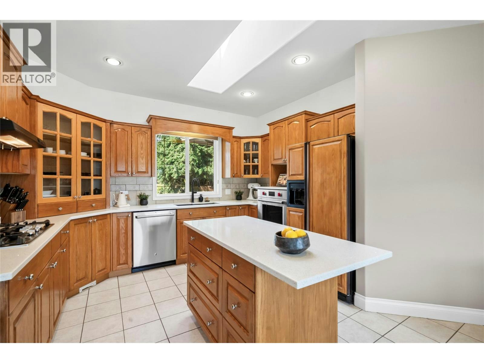 2459 Marine Place, Blind Bay, BC, V0E 1H1 - 12