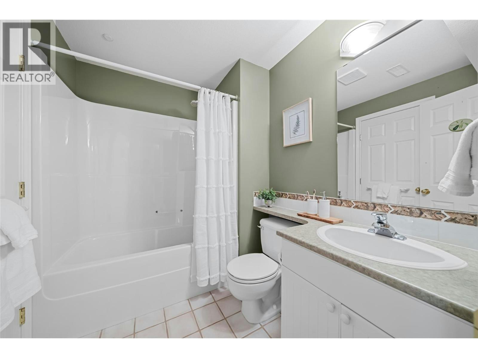 2459 Marine Place, Blind Bay, BC, V0E 1H1 - 52