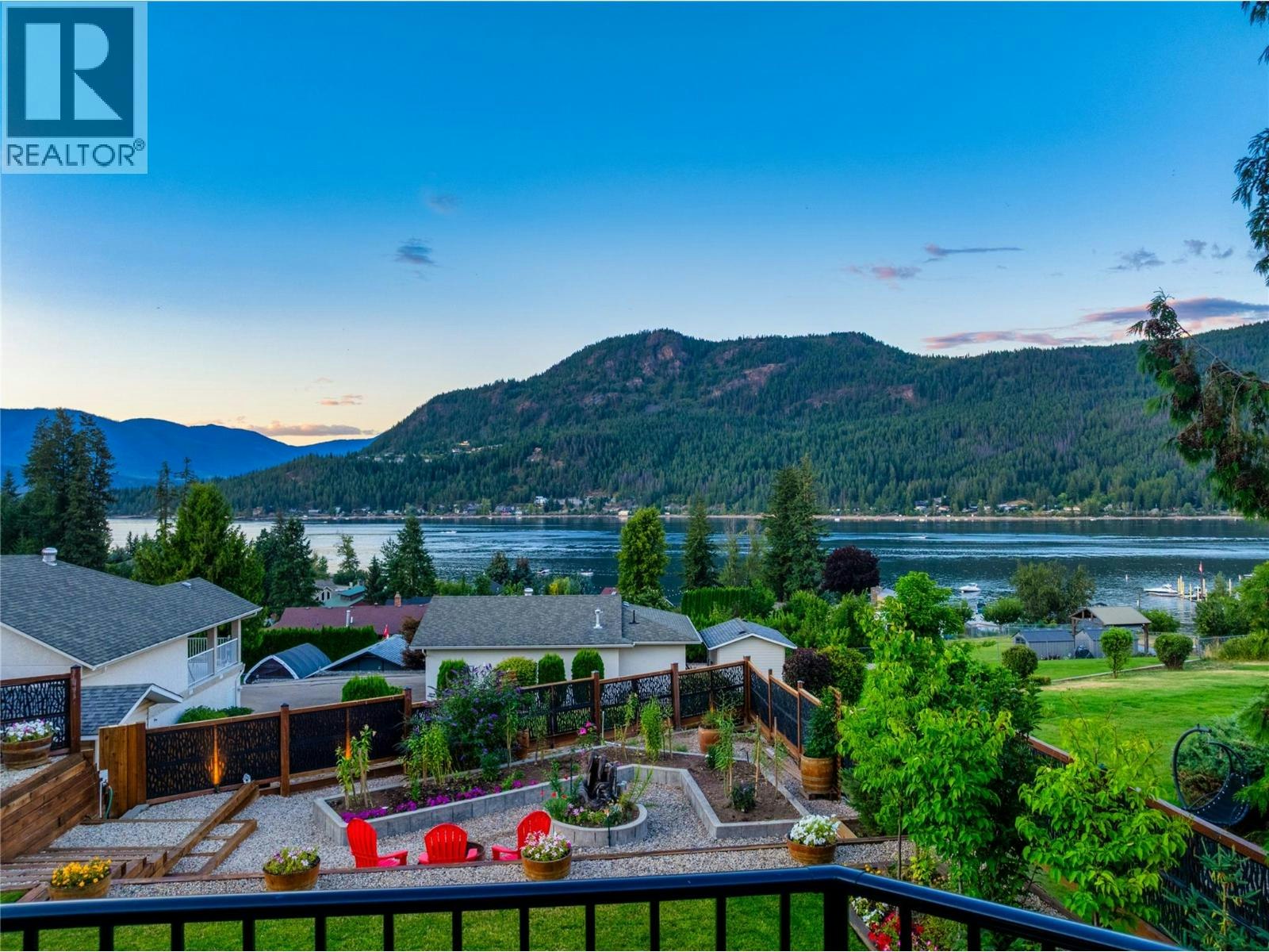 2459 Marine Place, Blind Bay, BC, V0E 1H1 - 21