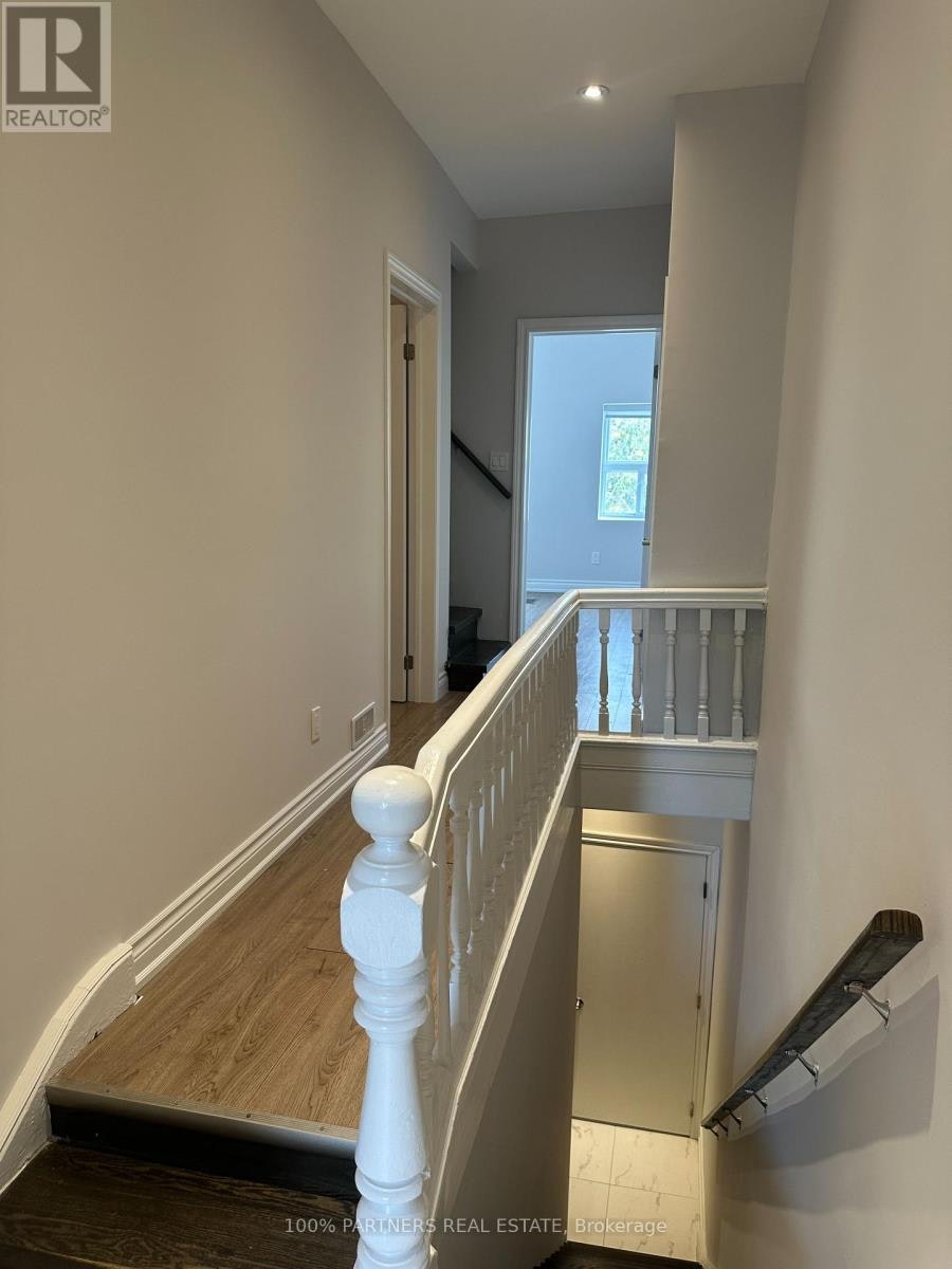 210 Bellwoods Avenue, Toronto, ON, M6J 2R1 - 9