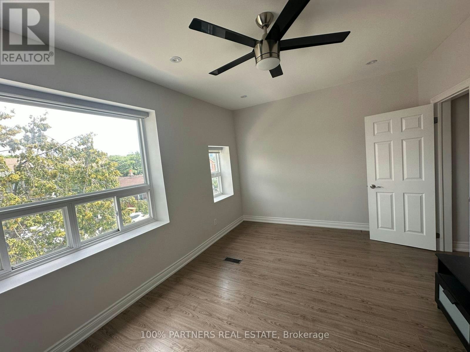 210 Bellwoods Avenue, Toronto, ON, M6J 2R1 - 6