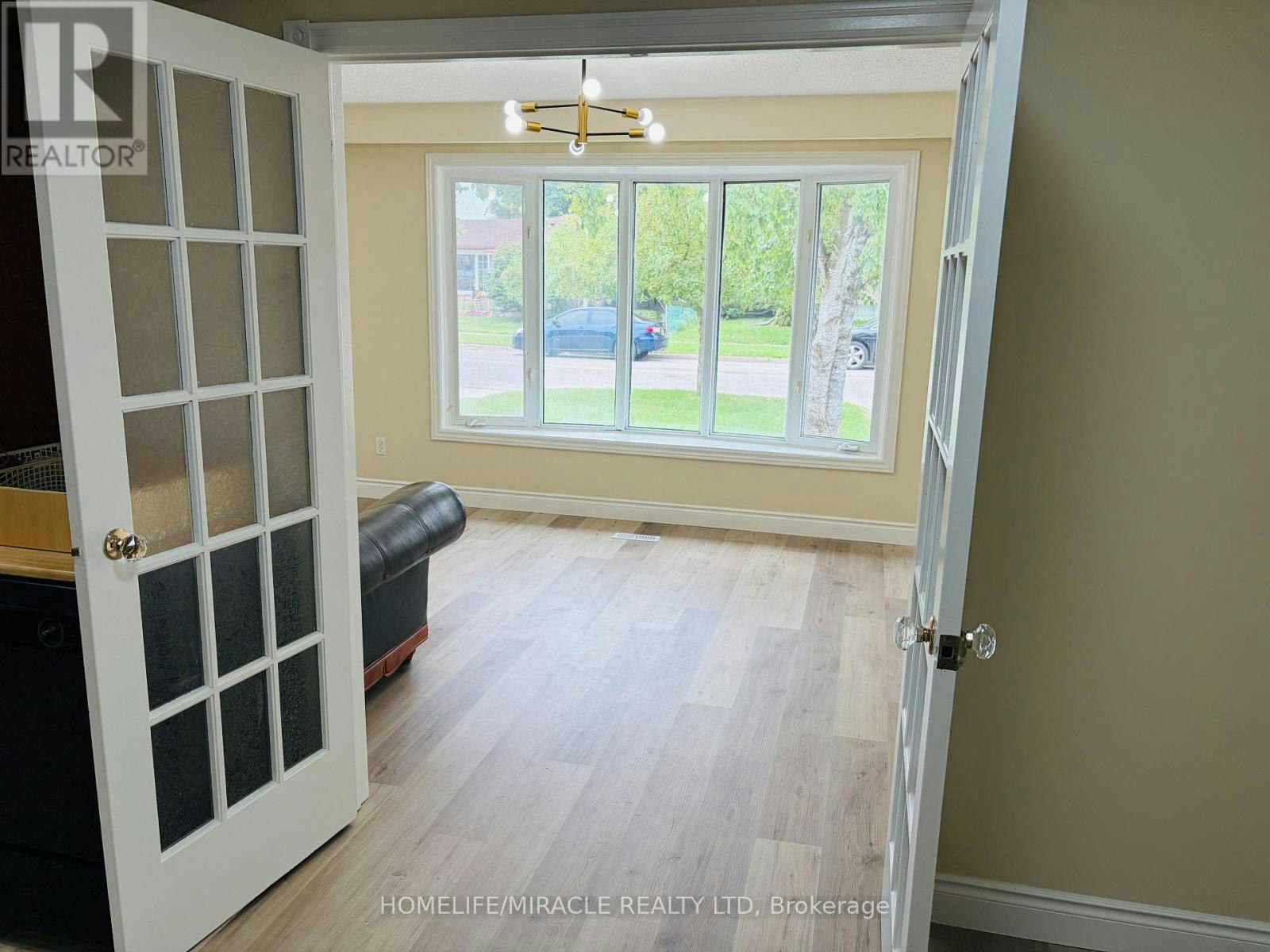 1129 Valentine Drive, Cambridge, ON, N3H 2N9 - 6
