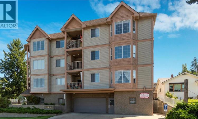303-330 SE 7 Street
