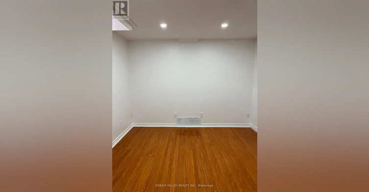 57 Grover Drive, Toronto, ON, M1C 4V8 - 4