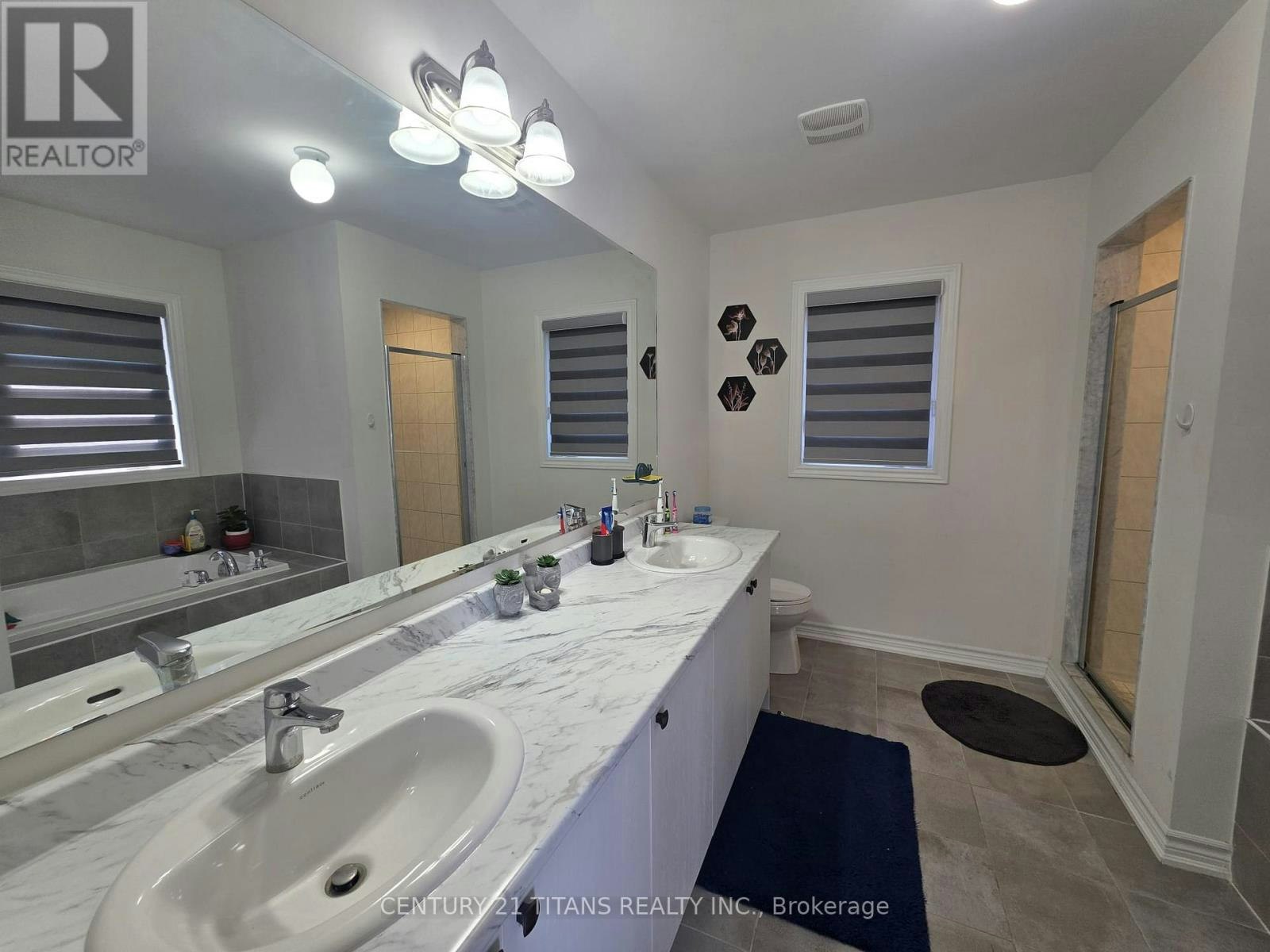 236 Fleetwood Drive, Oshawa, ON, L1K 3E7 - 39