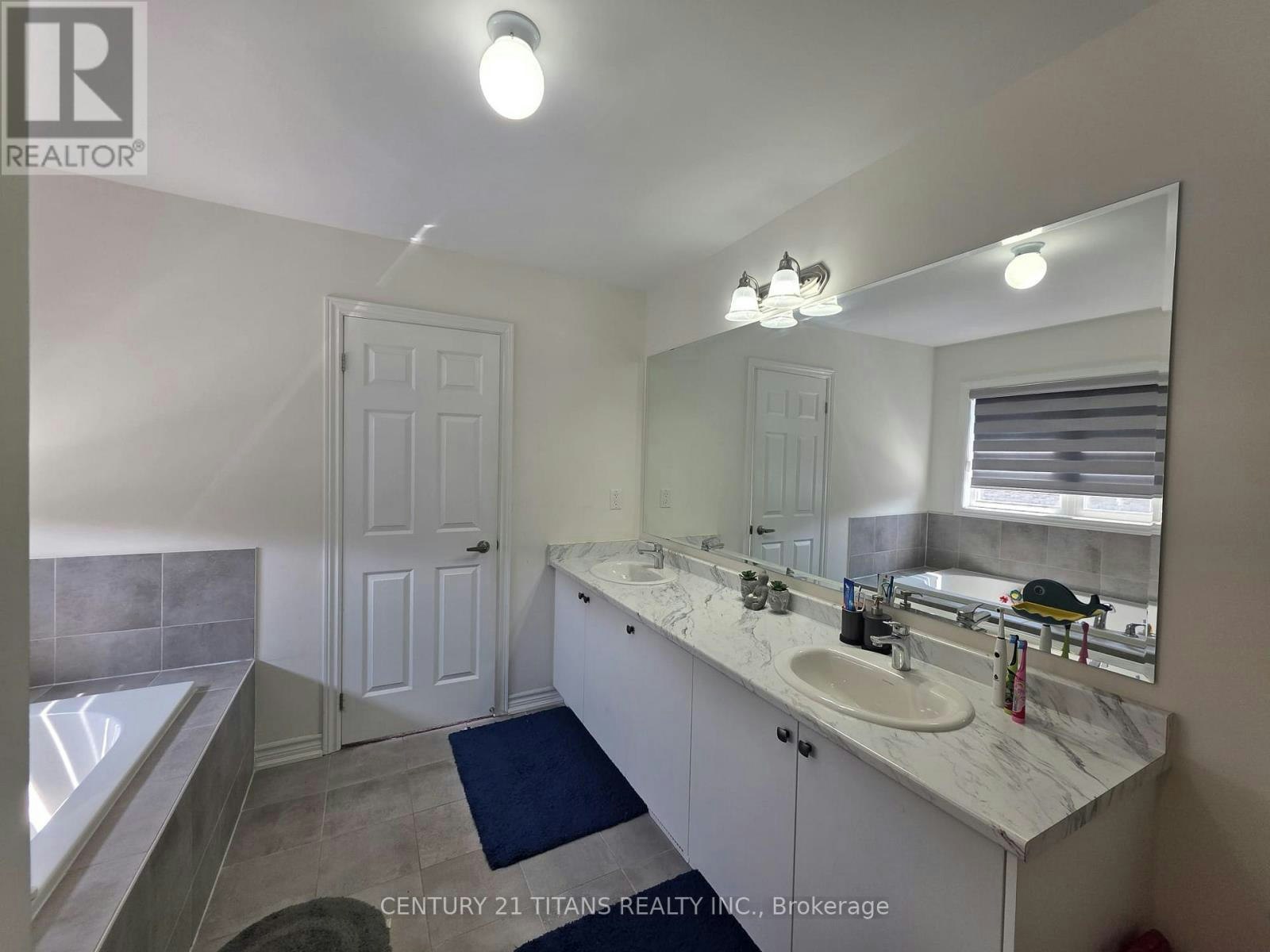 236 Fleetwood Drive, Oshawa, ON, L1K 3E7 - 38