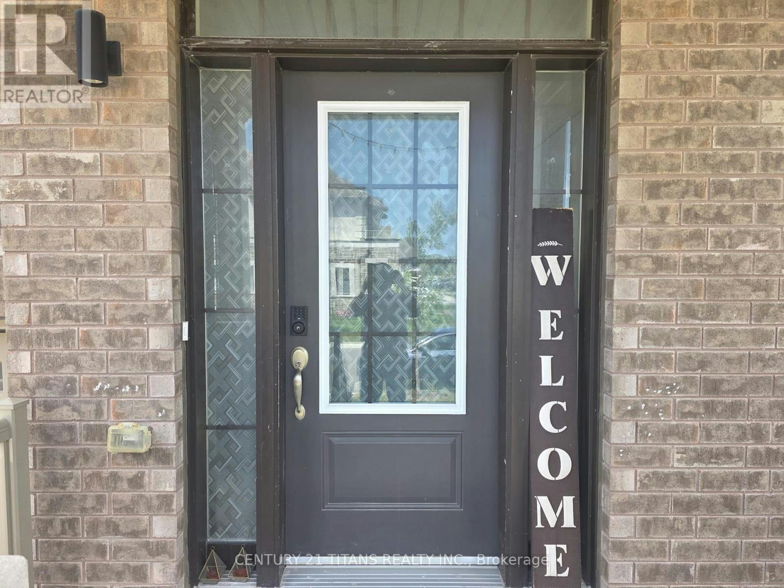 236 Fleetwood Drive, Oshawa, ON, L1K 3E7 - 3