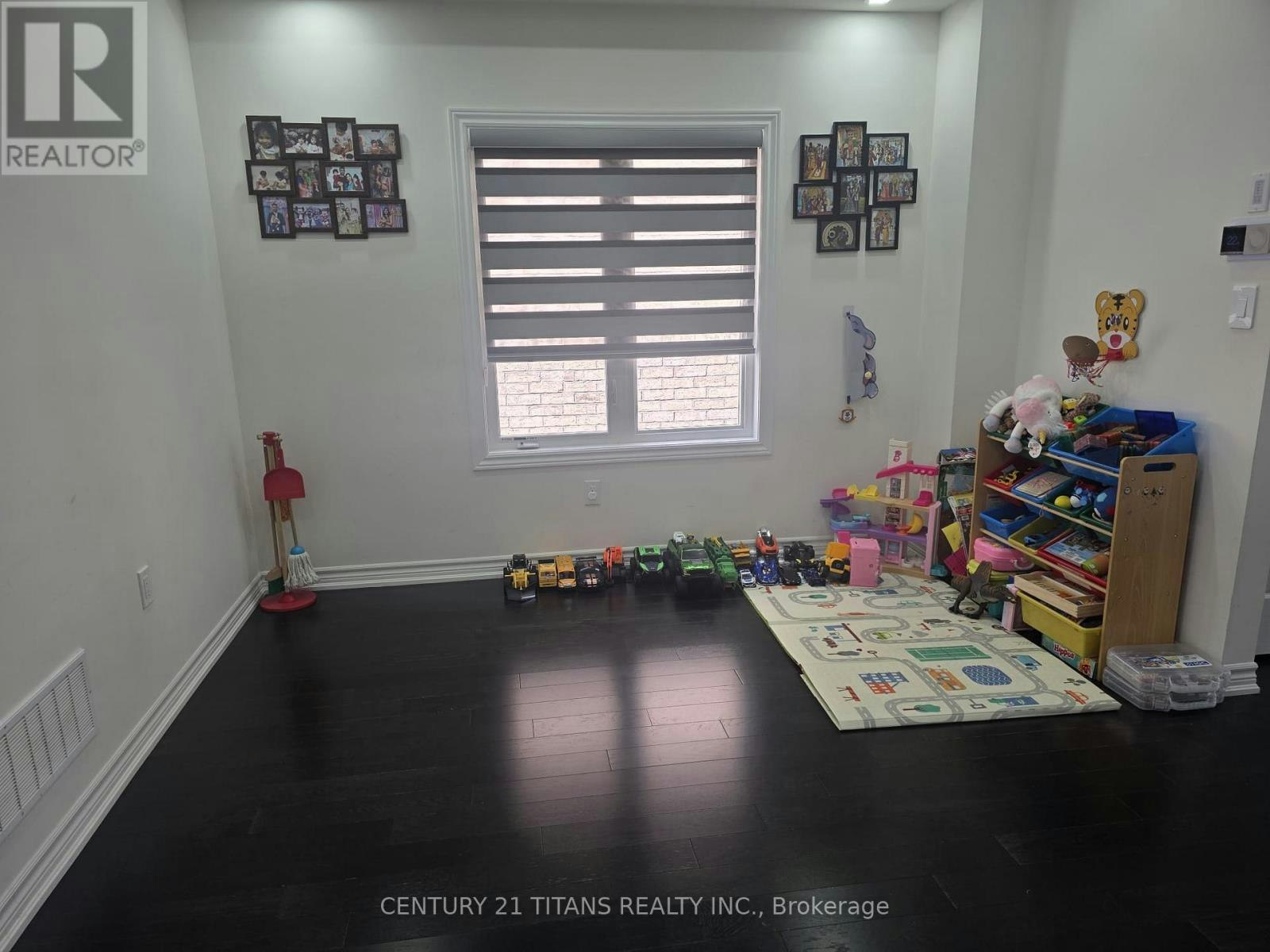 236 Fleetwood Drive, Oshawa, ON, L1K 3E7 - 8
