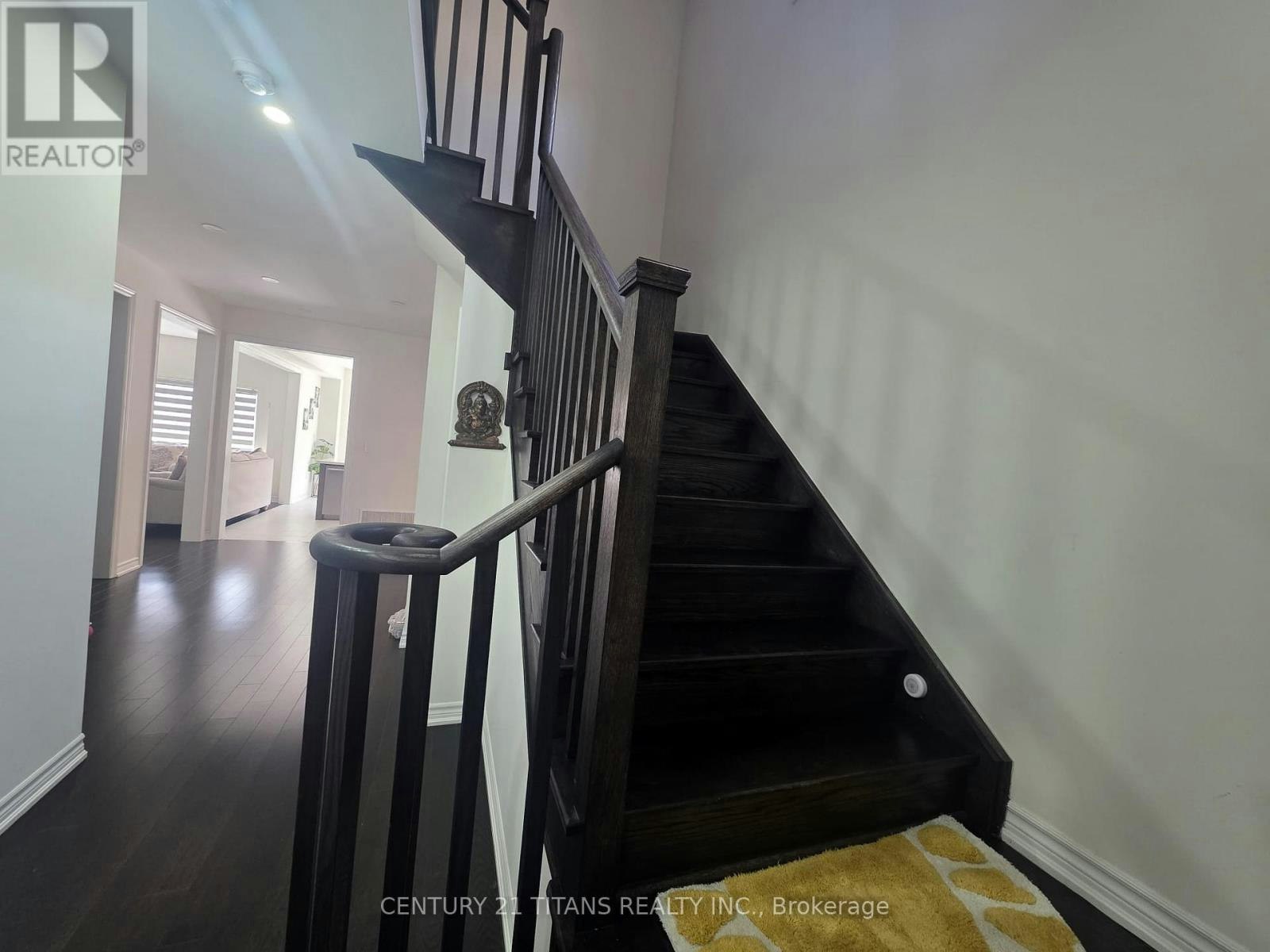 236 Fleetwood Drive, Oshawa, ON, L1K 3E7 - 6