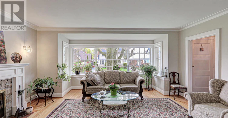 83 Brentwood Road S, Toronto, ON, M8Z 3N4 - 4