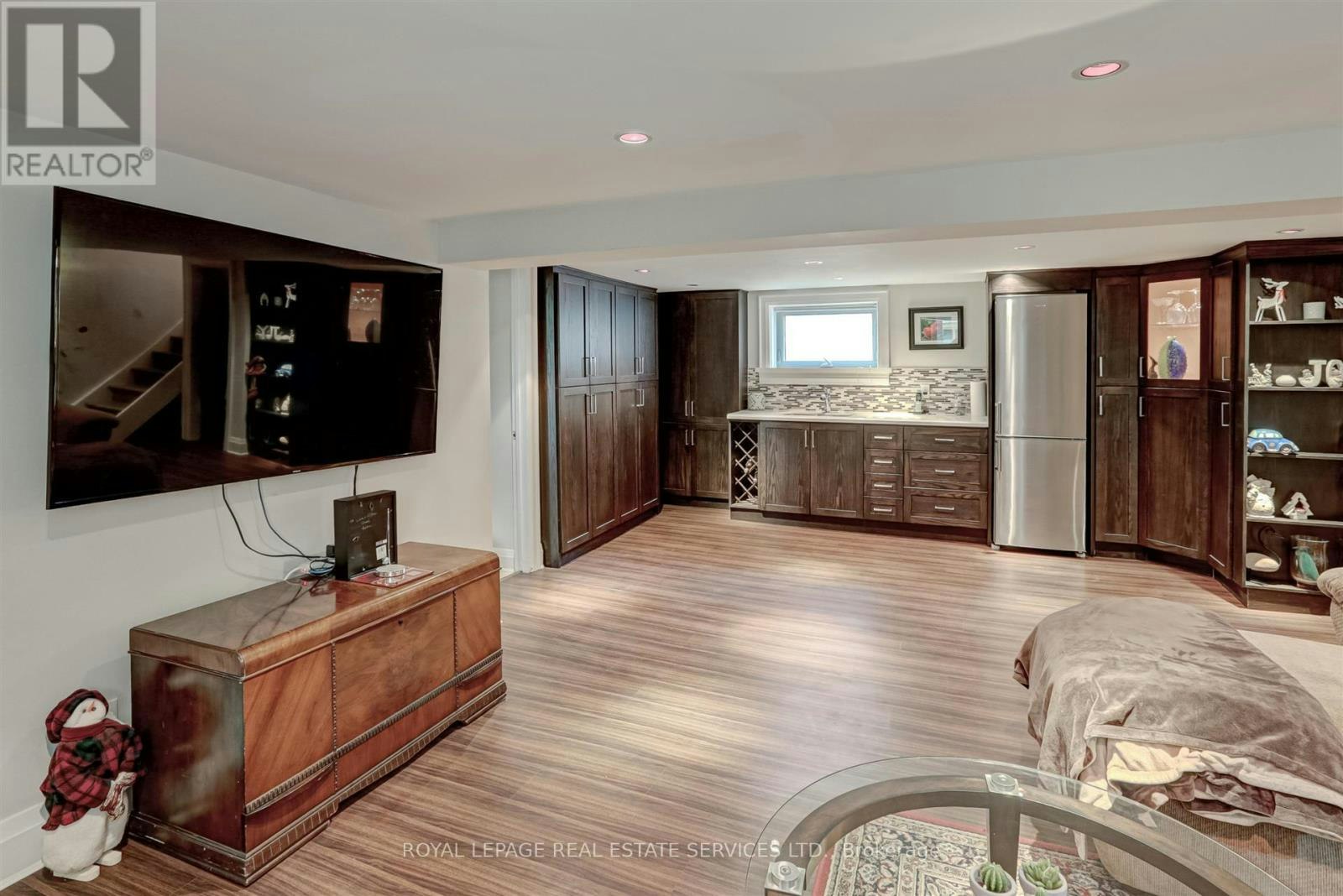 83 Brentwood Road S, Toronto, ON, M8Z 3N4 - 20