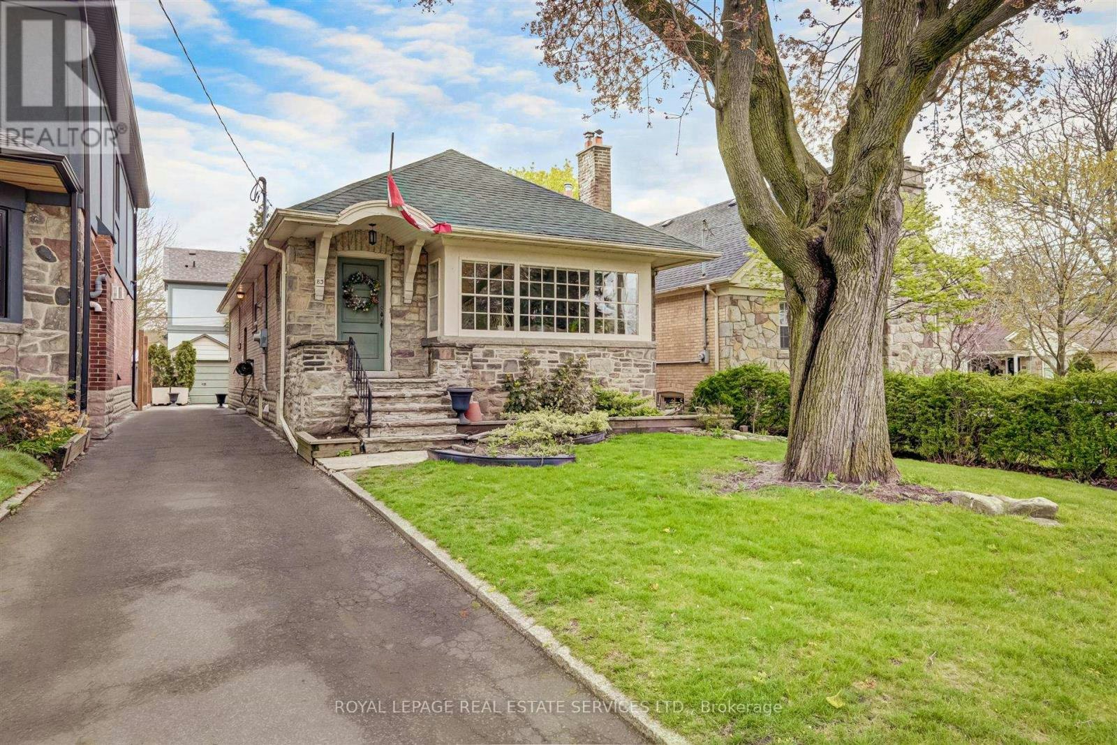 83 Brentwood Road S, Toronto, ON, M8Z 3N4