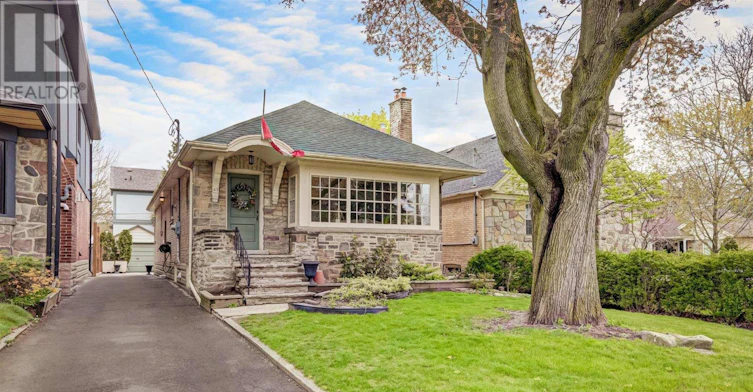 83 Brentwood Road S, Toronto, ON, M8Z 3N4