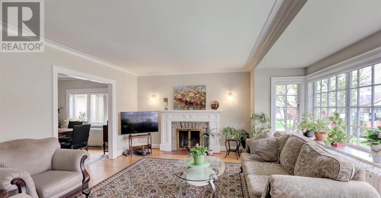 83 Brentwood Road S, Toronto, ON, M8Z 3N4 - 2
