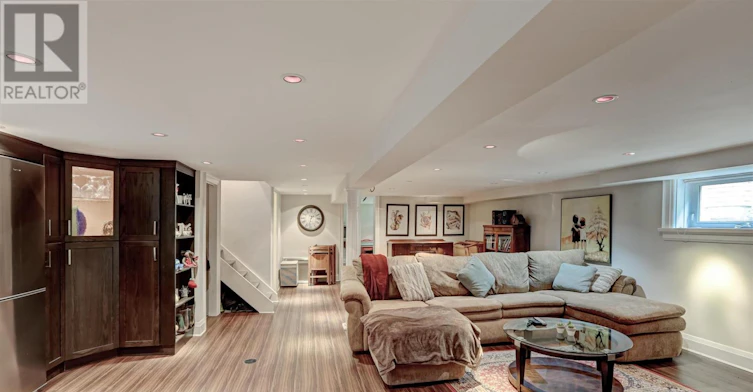 83 Brentwood Road S, Toronto, ON, M8Z 3N4 - 19