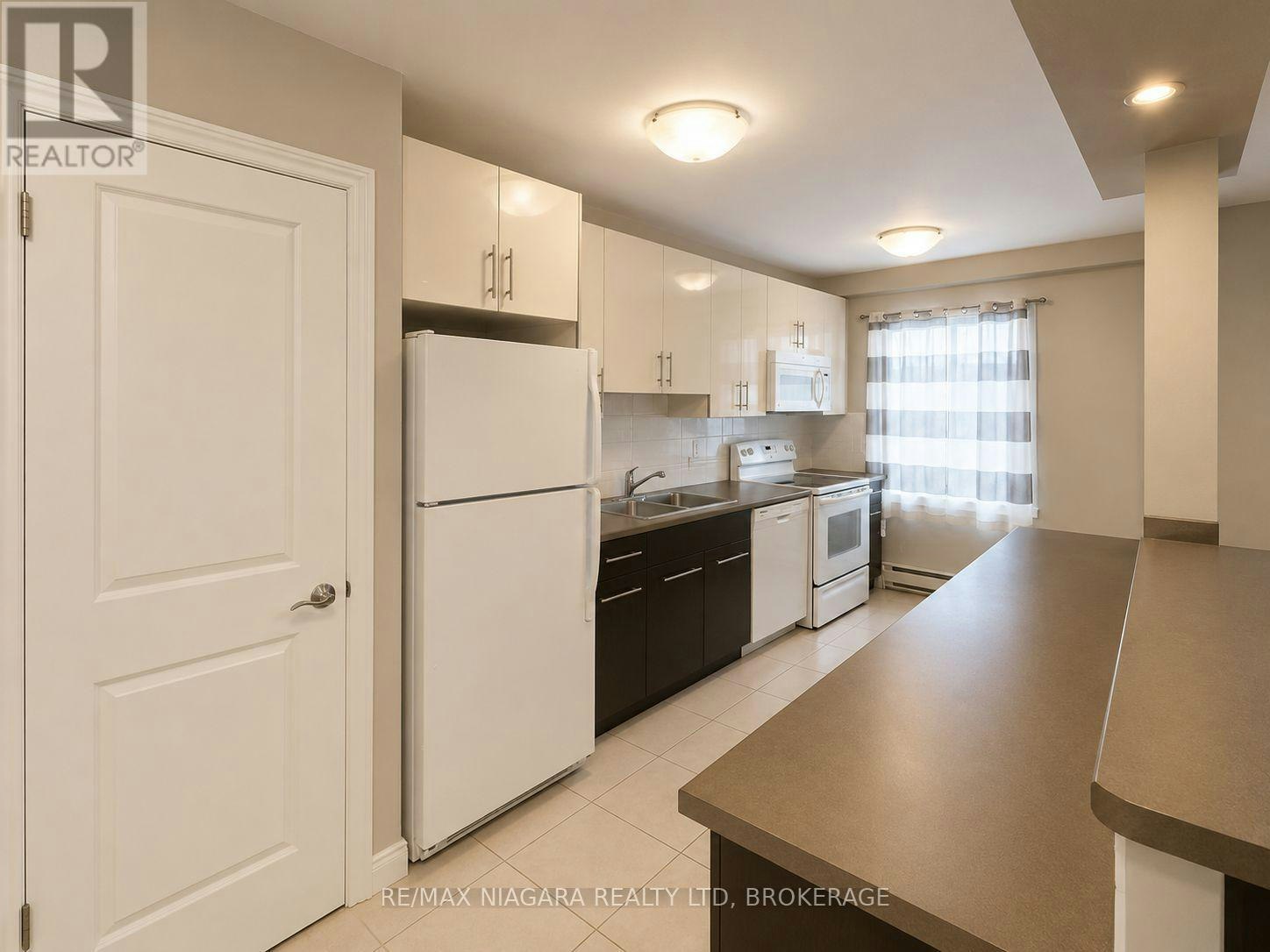 303-99 Church Street, St. Catharines, ON, L2R 3E1 - 4