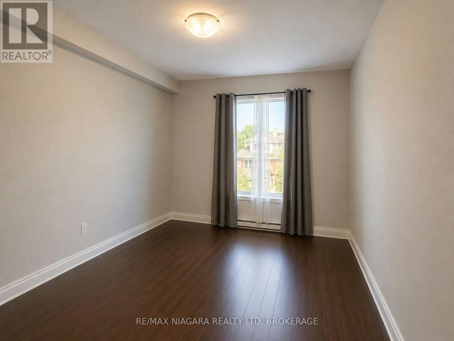 303-99 Church Street, St. Catharines, ON, L2R 3E1 - 9