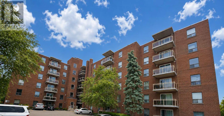 309-99 Church Street, St. Catharines, ON, L2R 3E1 - 2