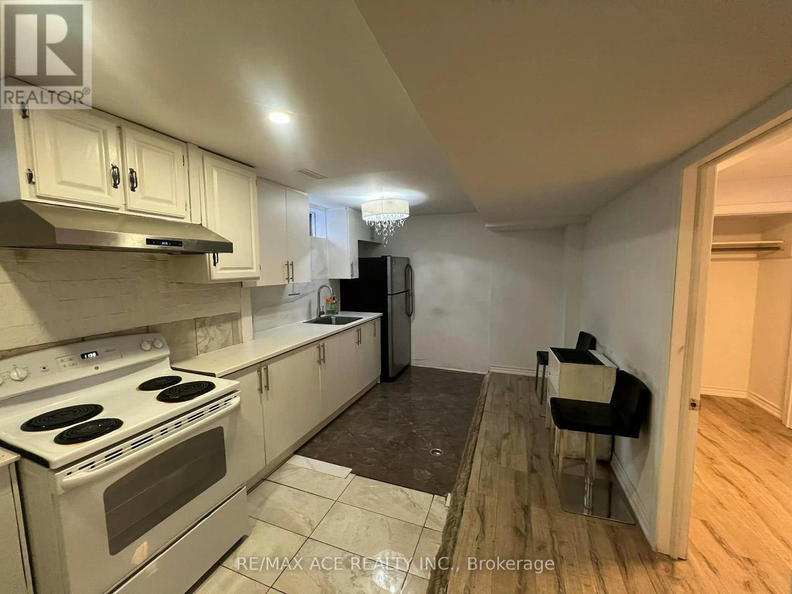 BSMT-161 Heale Avenue, Toronto, ON, M1N 3Y2 - 10