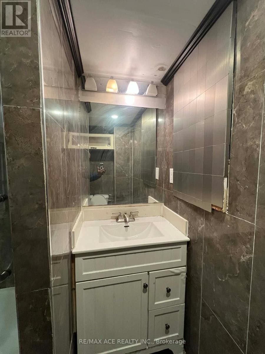 BSMT-161 Heale Avenue, Toronto, ON, M1N 3Y2 - 7