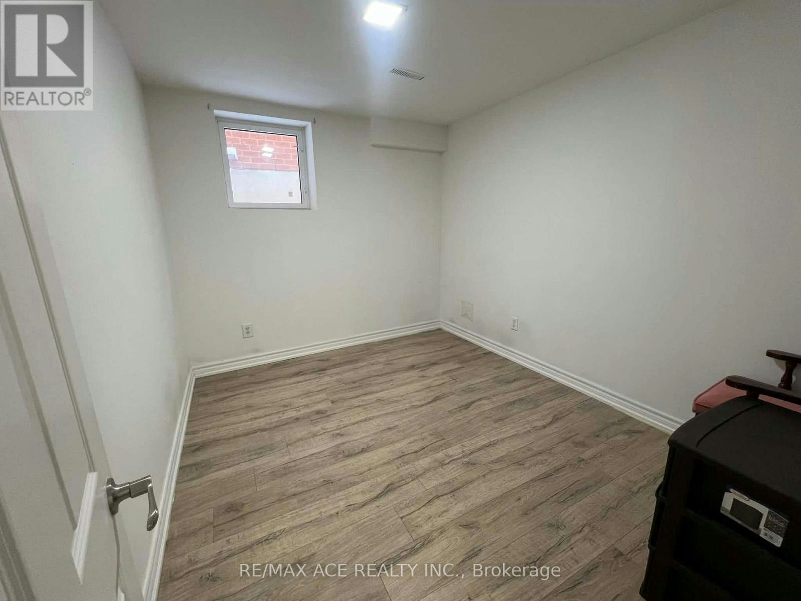 BSMT-161 Heale Avenue, Toronto, ON, M1N 3Y2 - 6